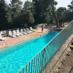 Prázdninový dům Demi-chateau De Paulignan Pour 15 Personnes Trausse